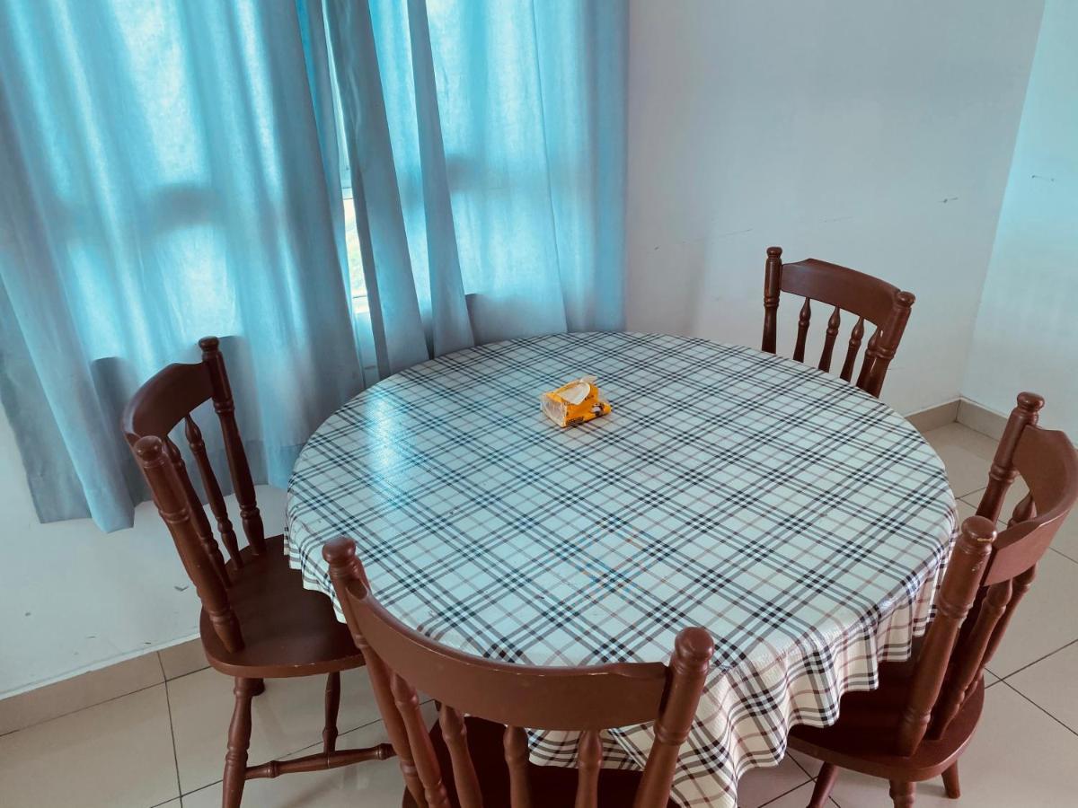 Spice Tunas 3B2B House بيان ليباس المظهر الخارجي الصورة