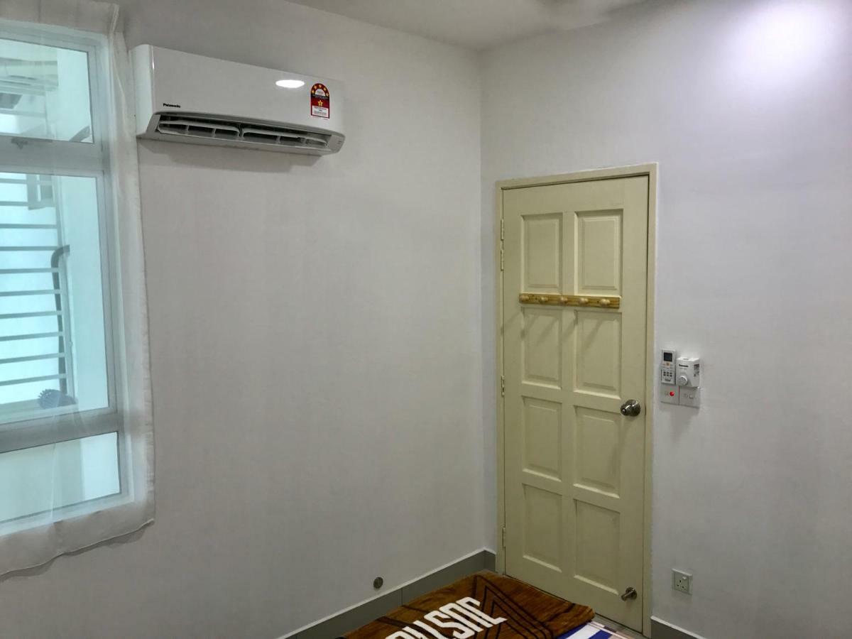 Spice Tunas 3B2B House بيان ليباس المظهر الخارجي الصورة